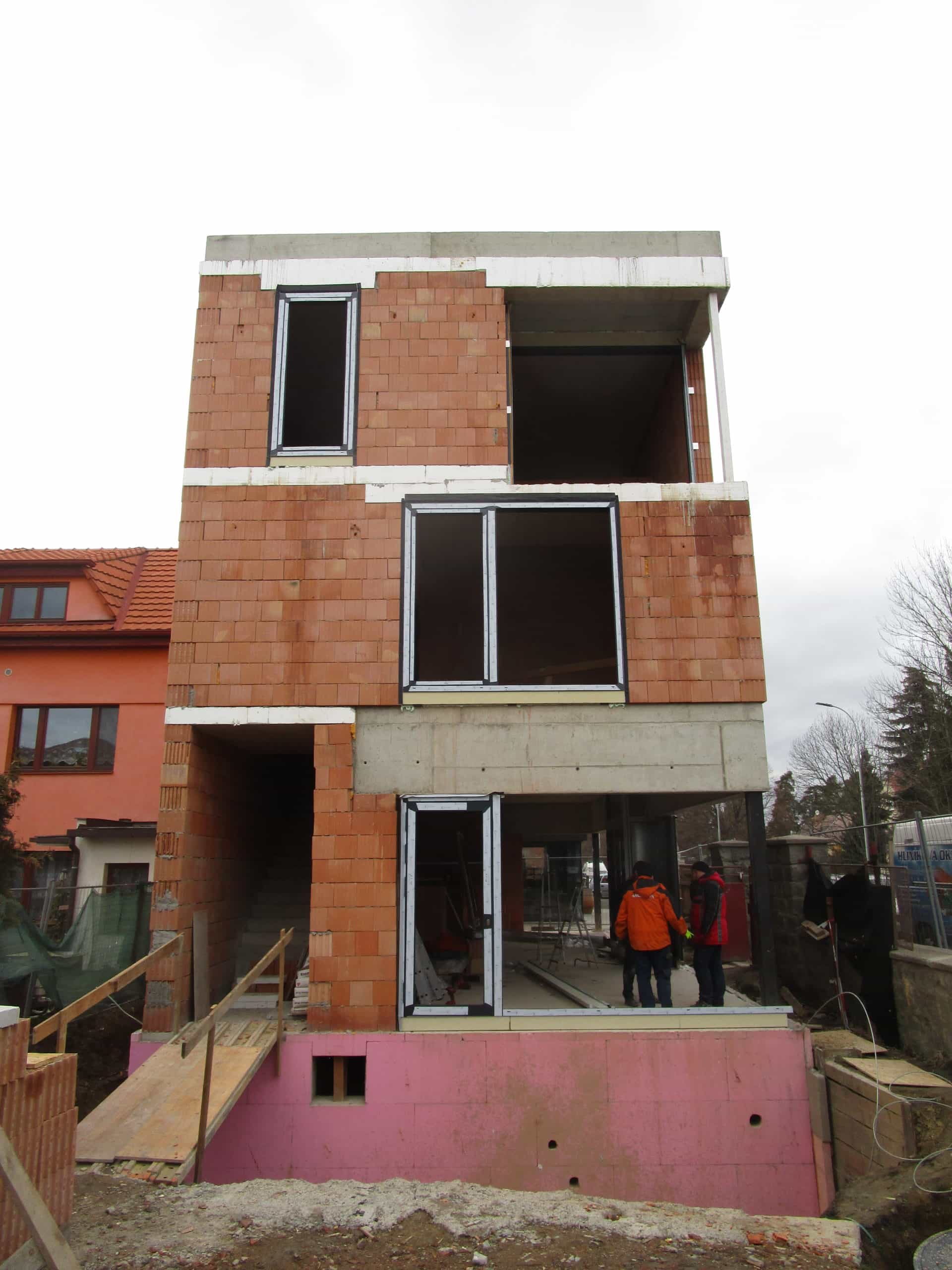 Betonová novostavba